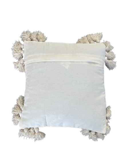 Boho ukrasni jastuk natur sa kićankama