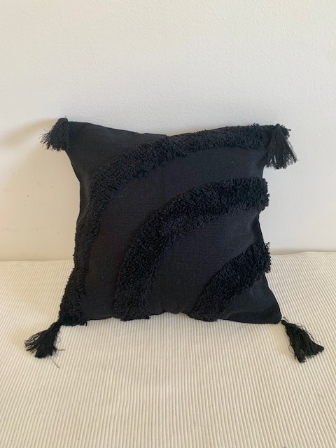 Jastuk boho rustik tapiserija pruge crni
