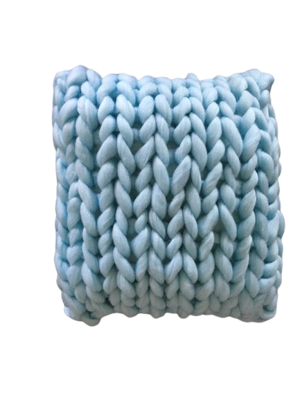 Dekorativni jastuk od debele vune plavi