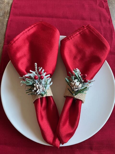 Dekorativni prsten za salvete Novogodišnji buketić