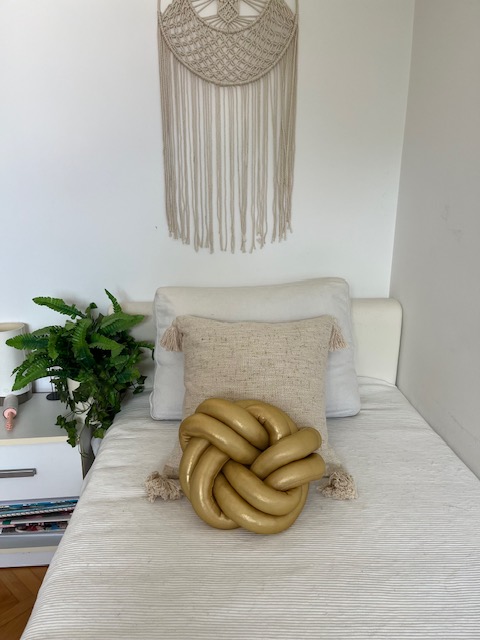 Dekorativni jastuk Bež sa zlatnim nitima