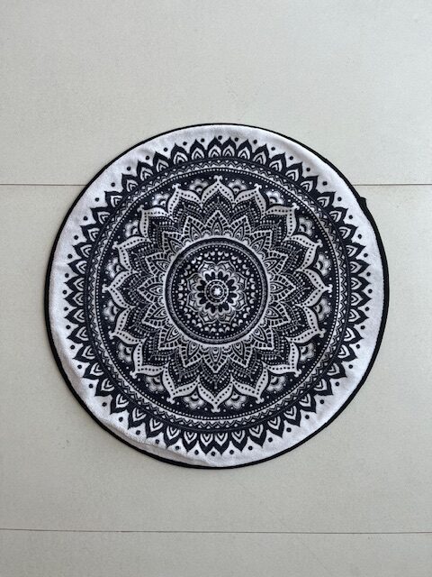 Neklizajuća okrugla prostirka sa mandala šarom