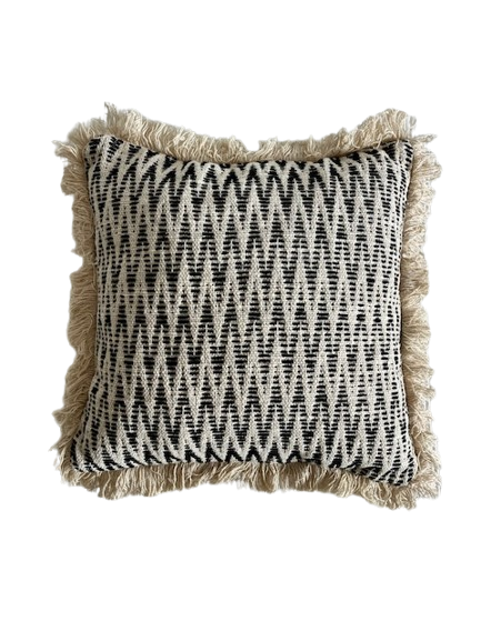 Dekorativni boho jastuk sa resama cik cak