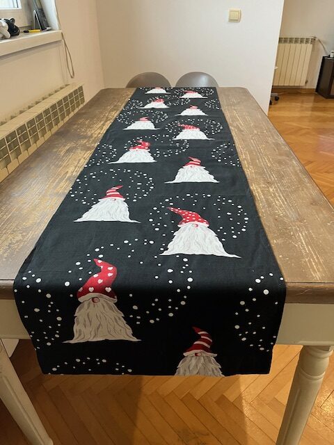 Crni pamučni raner patuljci i pahulje