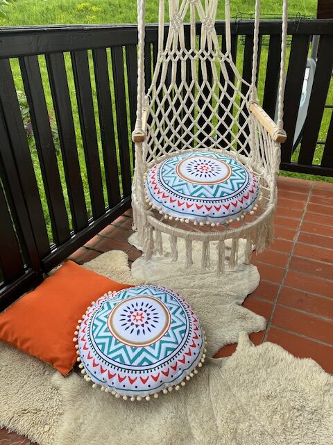 Okrugli podni jastuk za dekoraciju i meditaciju