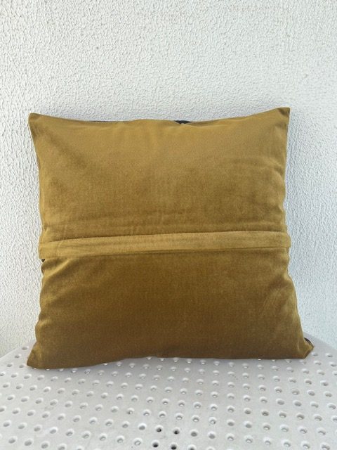 Dekorativni jastuk od pliša Japanska princeza